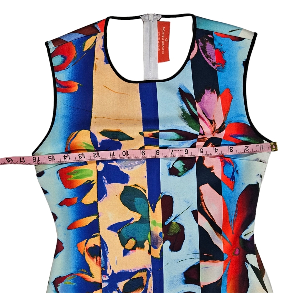 Clover Canyon Dream Daily Floral Print Scuba Sheath Dress Size Medium Stretchy - Picture 16 of 16